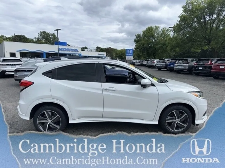2019 Honda HR-V Touring photo 1