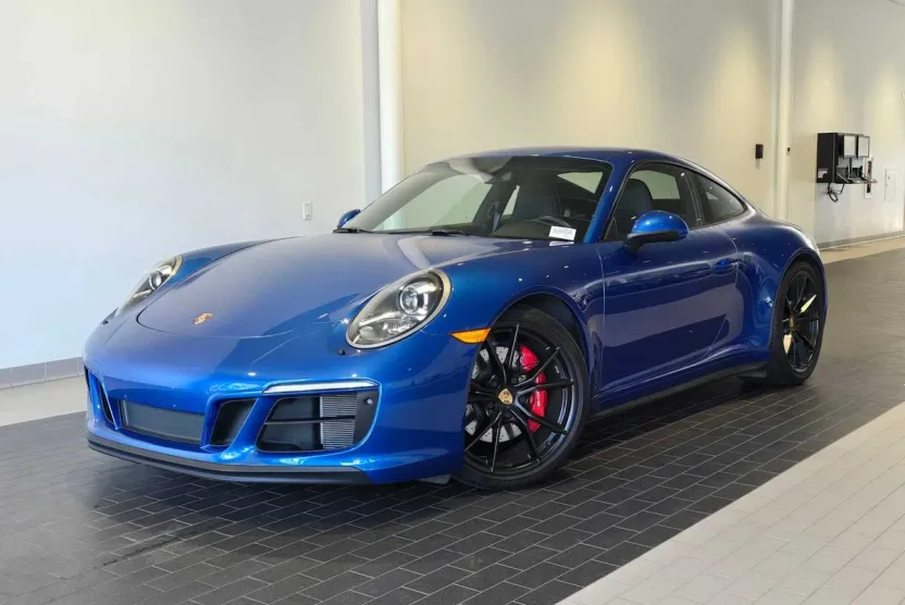 2018 Porsche 911 GTS photo 1
