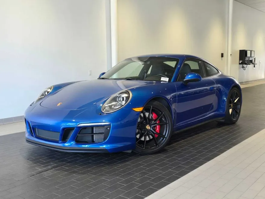 2018 Porsche 911 GTS photo 1