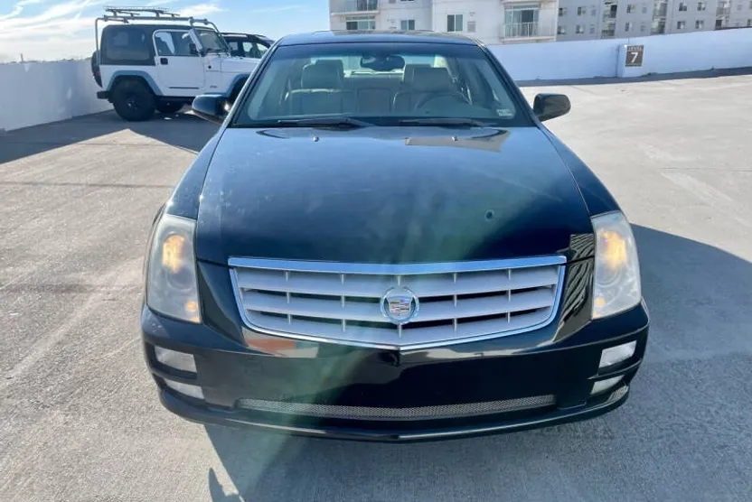 2005 Cadillac STS photo 1