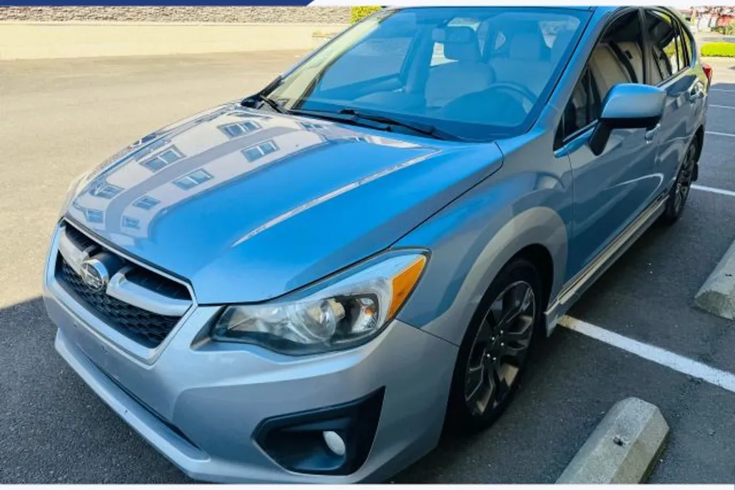 2012 Subaru Impreza 2.0i Sport Premium photo 1