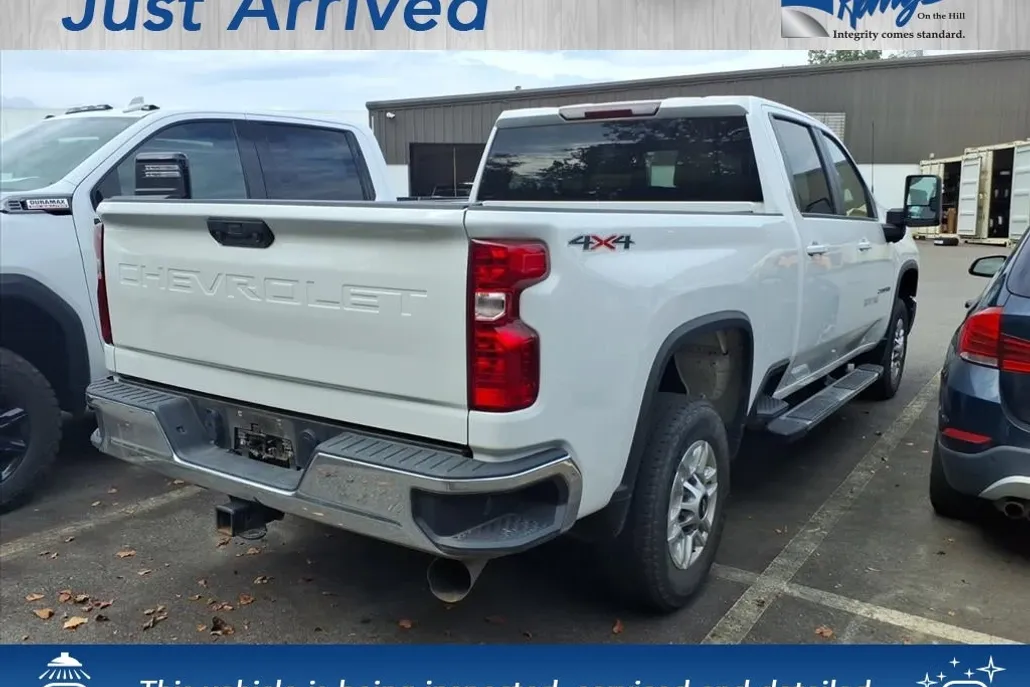 2024 Chevrolet Silverado 2500HD LT photo 1