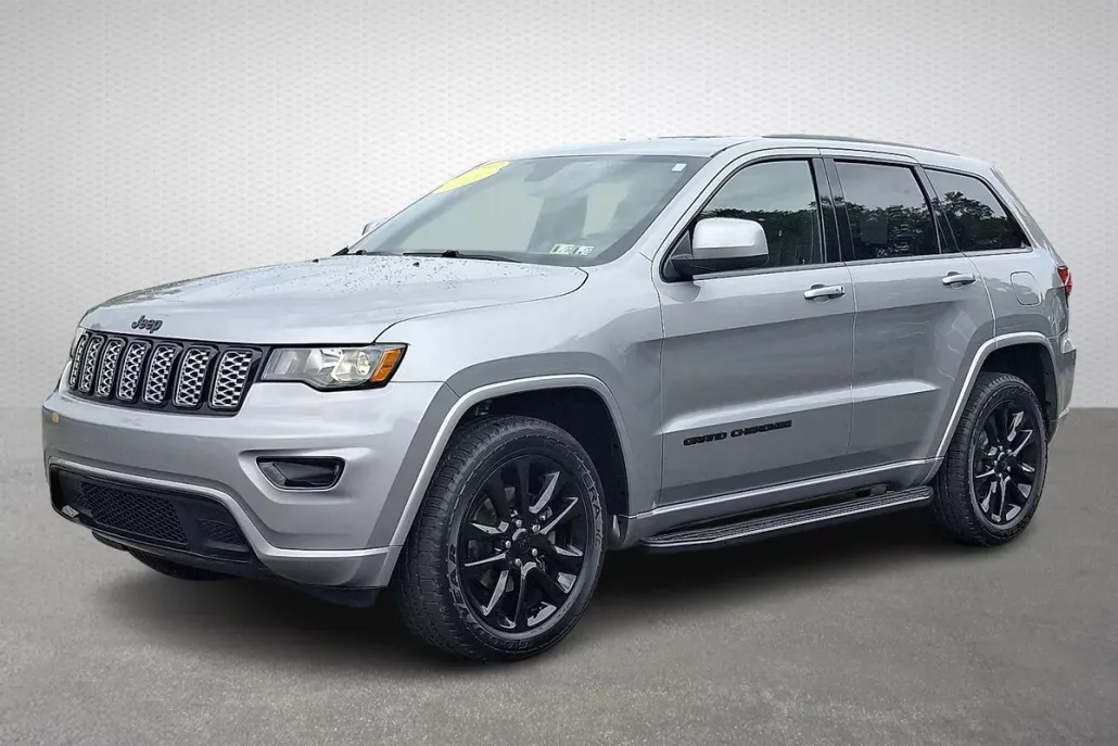 2020 Jeep Grand Cherokee Altitude photo 1