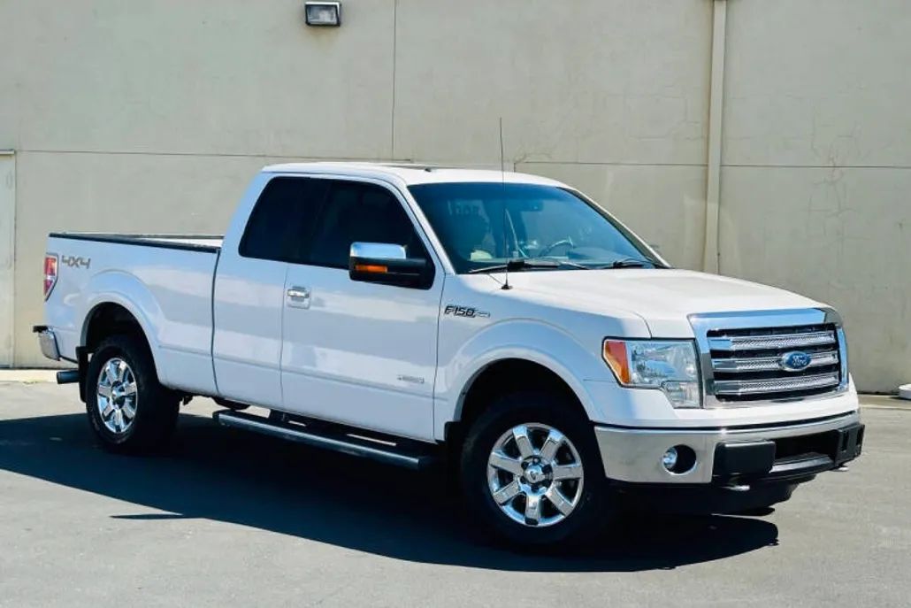 2014 Ford F-150 Lariat photo 1