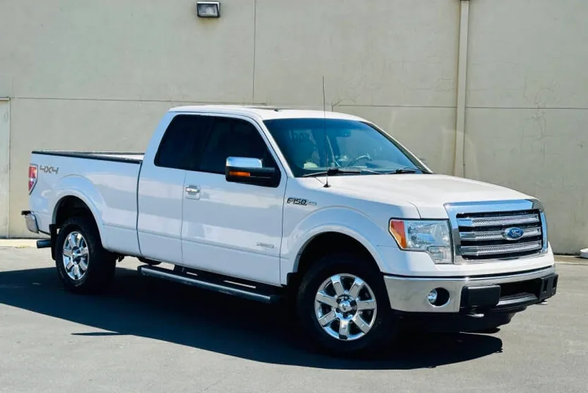 2014 Ford F-150 Lariat photo 1