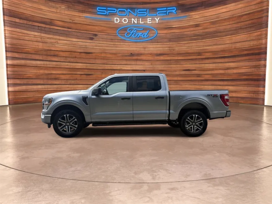 2022 Ford F-150 XL photo 1