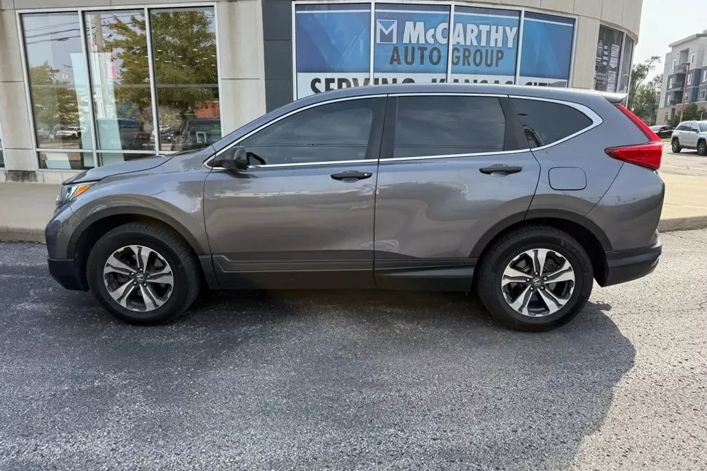 2018 Honda CR-V LX photo 1