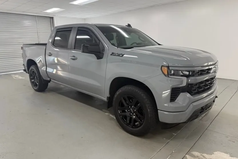 2024 Chevrolet Silverado 1500 RST photo 1