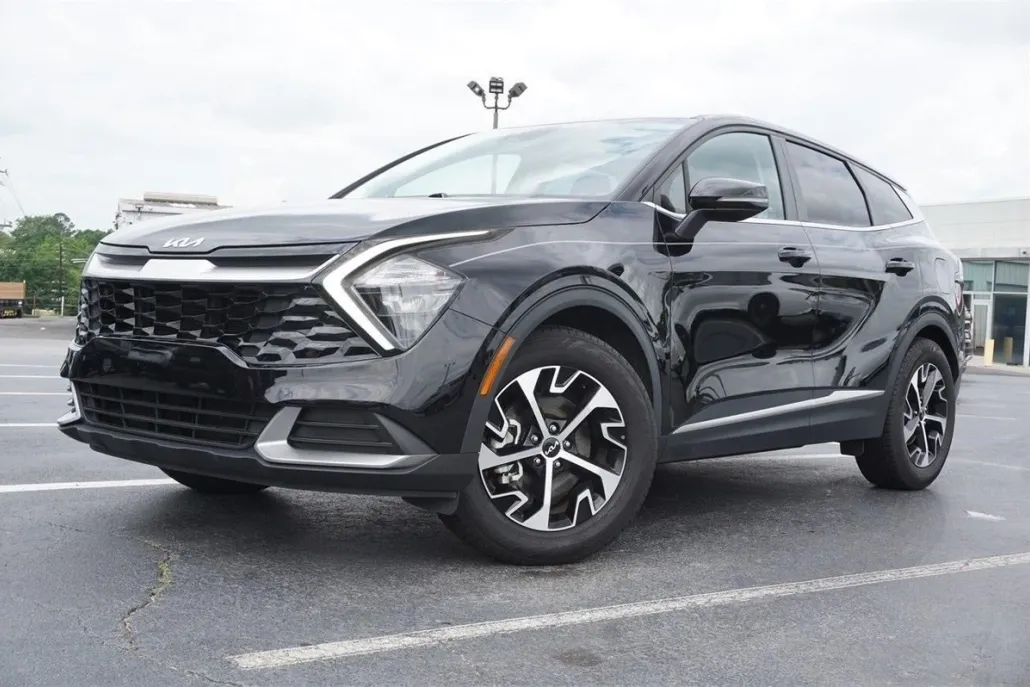 2023 Kia Sportage LXS photo 1