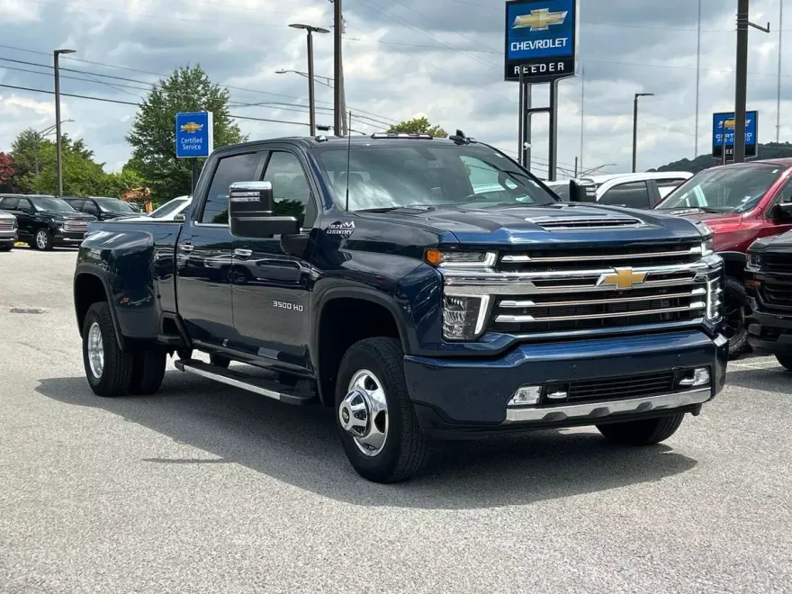 2022 Chevrolet Silverado 3500HD High Country photo 1