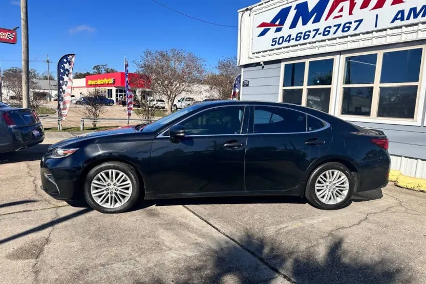 2017 Lexus ES 350 photo 1