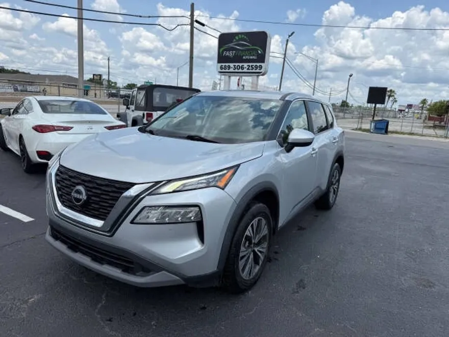 2023 Nissan Rogue SV photo 1
