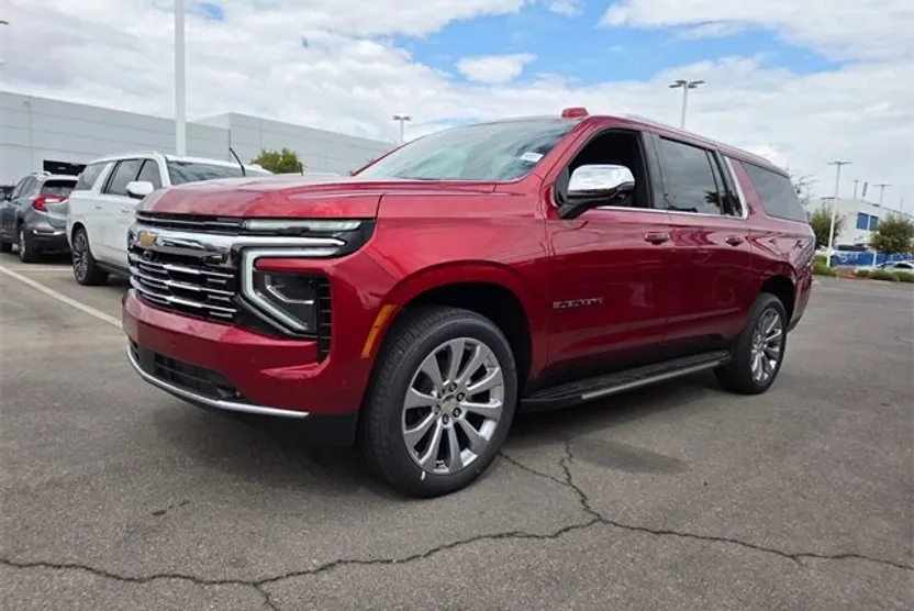 2025 Chevrolet Suburban Premier photo 1