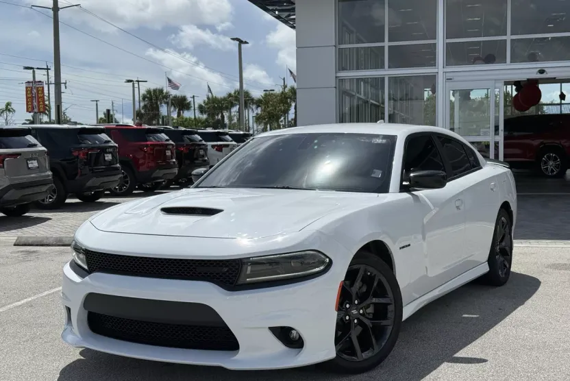2022 Dodge Charger R/T photo 1