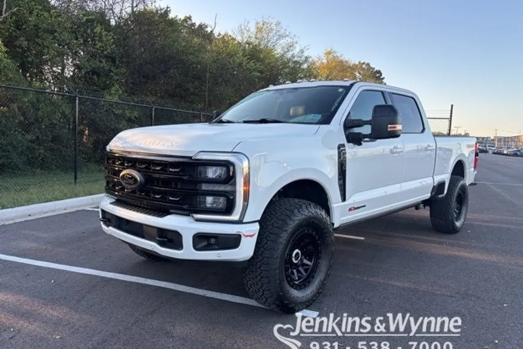 2024 Ford F-250 photo 1