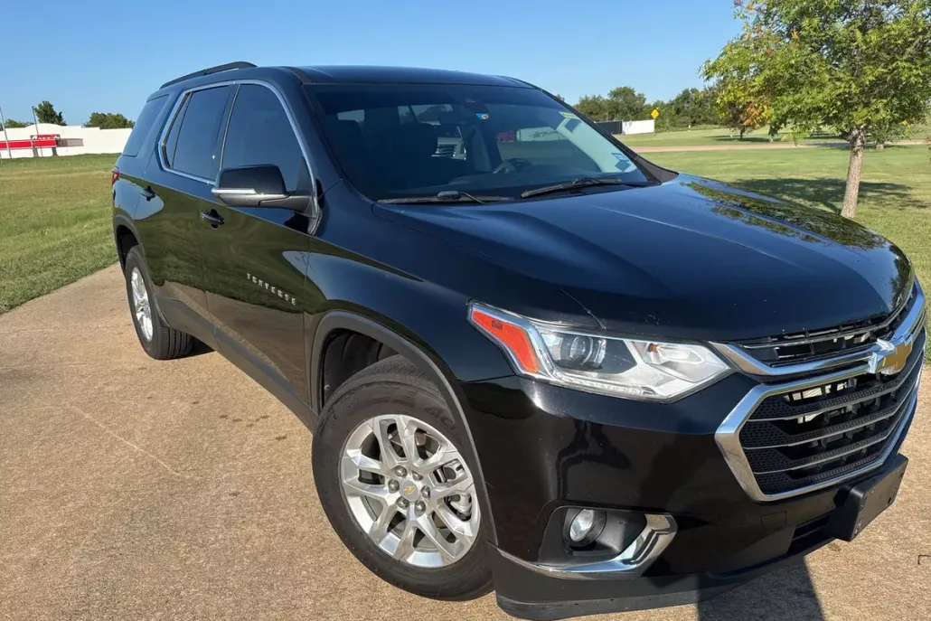 2021 Chevrolet Traverse Leather photo 1