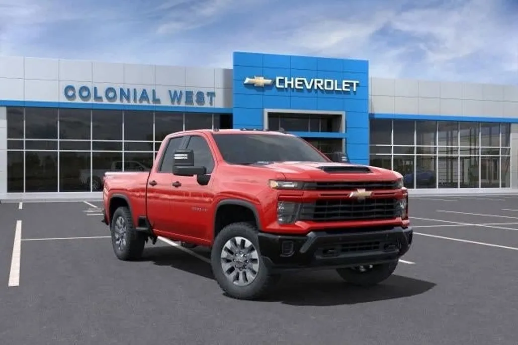 2025 Chevrolet Silverado 2500HD Custom photo 1