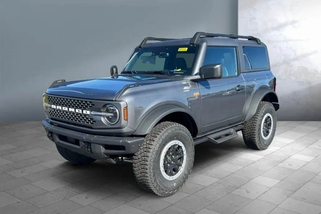 2024 Ford Bronco Badlands photo 1