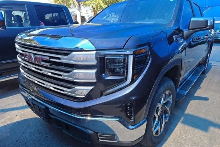 2022 Gmc Sierra 1500 SLE photo 1