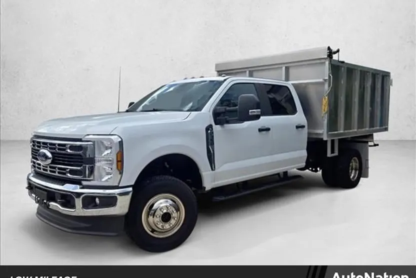 2024 Ford F-350 XL photo 1