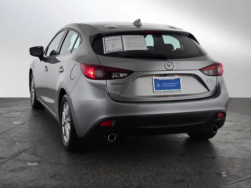 2016 Mazda Mazda3 Touring photo 1