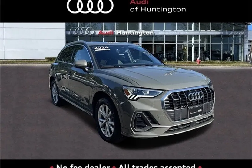 2024 Audi Q3 Premium Plus photo 1