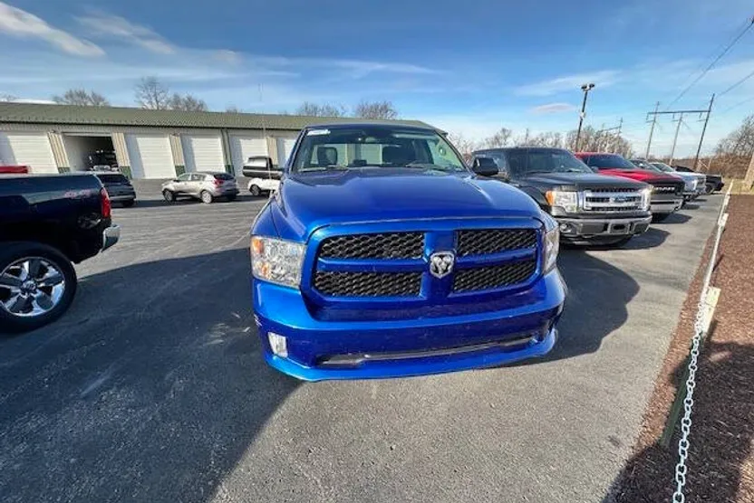 2017 Ram 1500 Tradesman photo 1