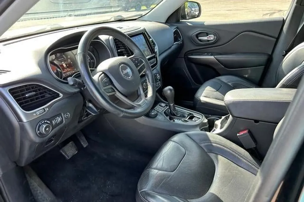 2019 Jeep Cherokee Limited photo 1