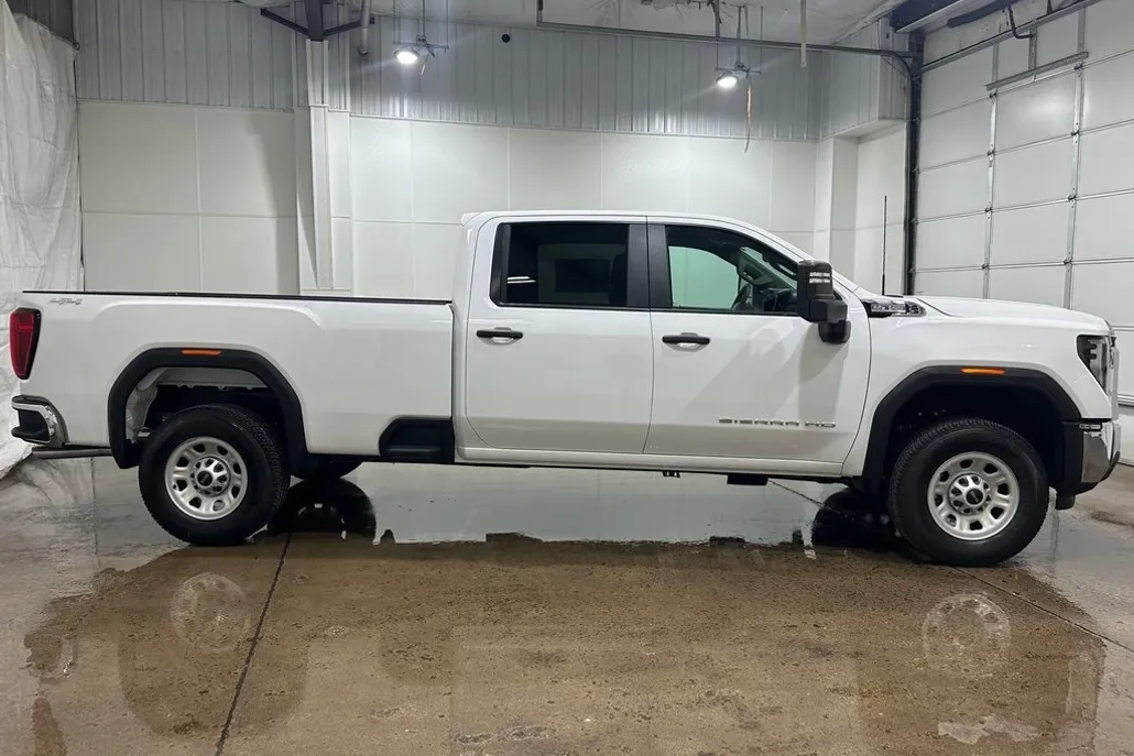 2025 Gmc Sierra Pro photo 1