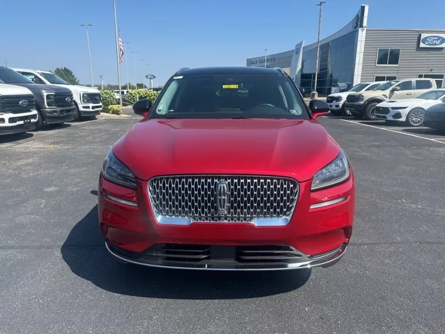 2021 Lincoln Corsair Standard photo 1