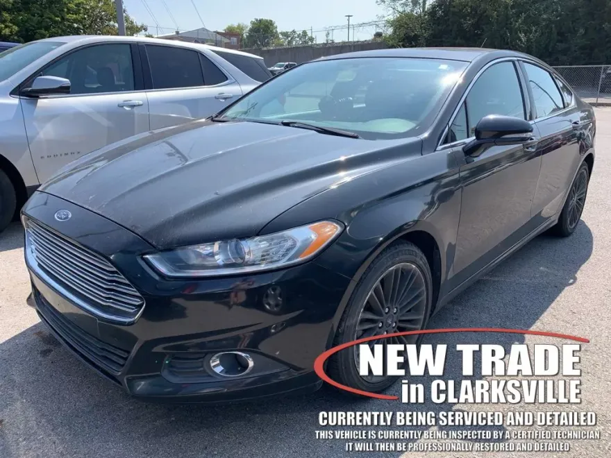 2014 Ford Fusion SE photo 1
