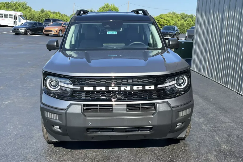2025 Ford Bronco Sport Outer Banks photo 1