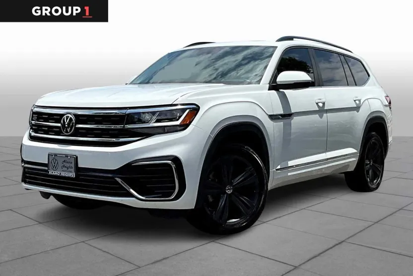 2021 Volkswagen Atlas SE Technology R-Line photo 1