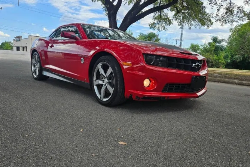 2010 Chevrolet Camaro Coupe 2SS photo 1