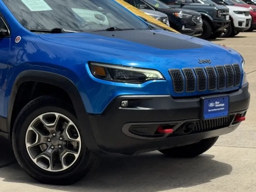 2022 Jeep Cherokee Trailhawk photo 1