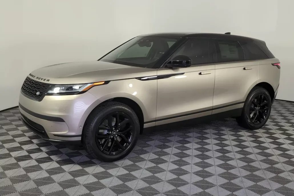 2026 Land Rover Range Rover Velar S photo 1