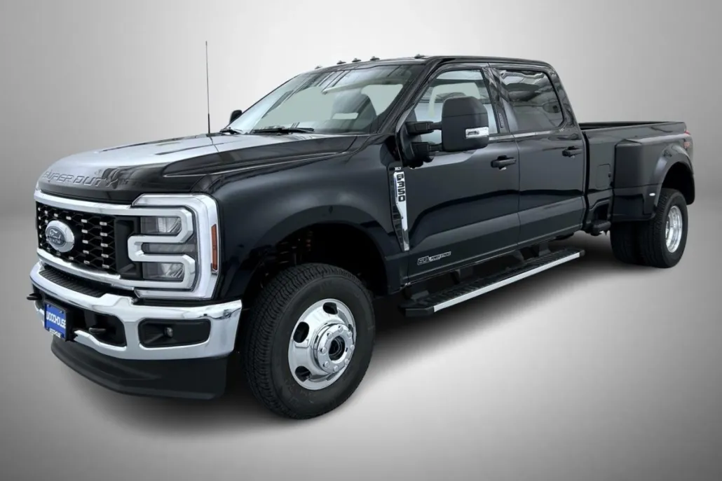 2026 Ford F-350 XLT photo 1