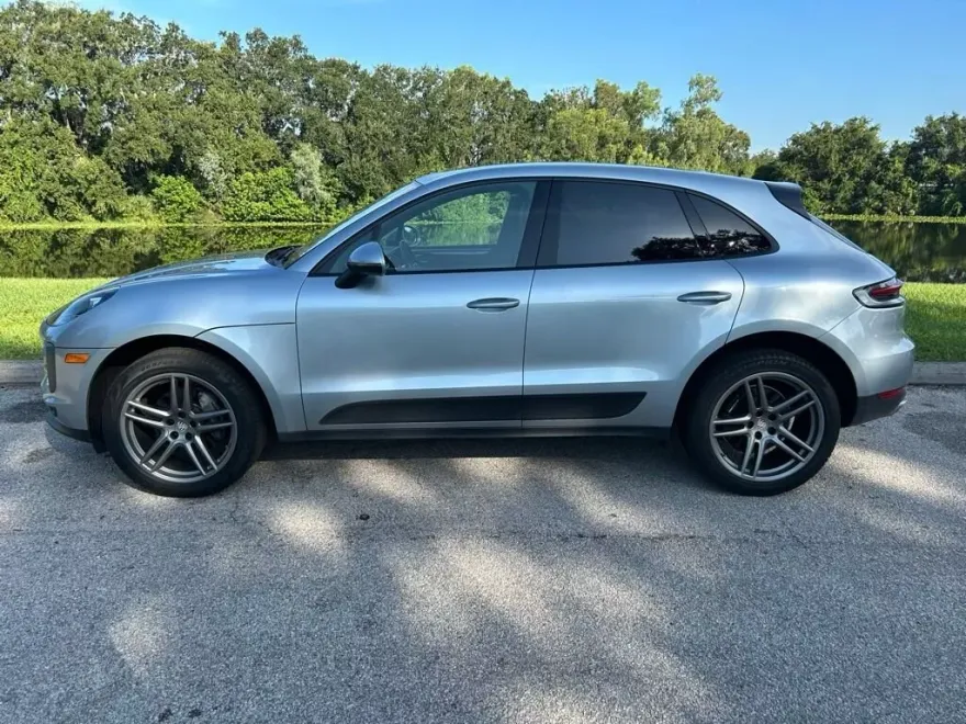 2020 Porsche Macan Base photo 1