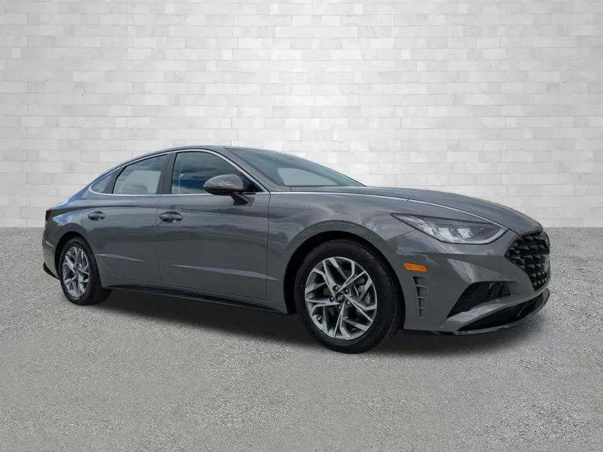 2023 Hyundai Sonata SEL photo 1