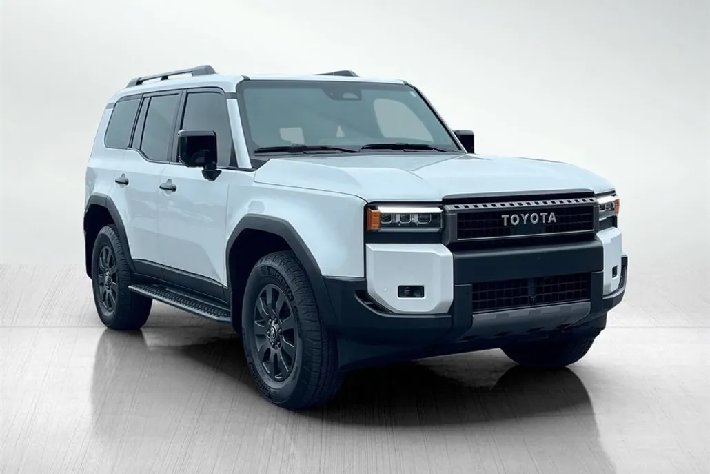 2025 Toyota Land Cruiser Base photo 1