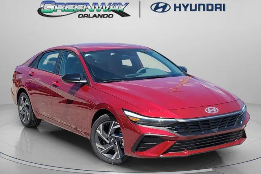 2025 Hyundai Elantra SEL Sport photo 1