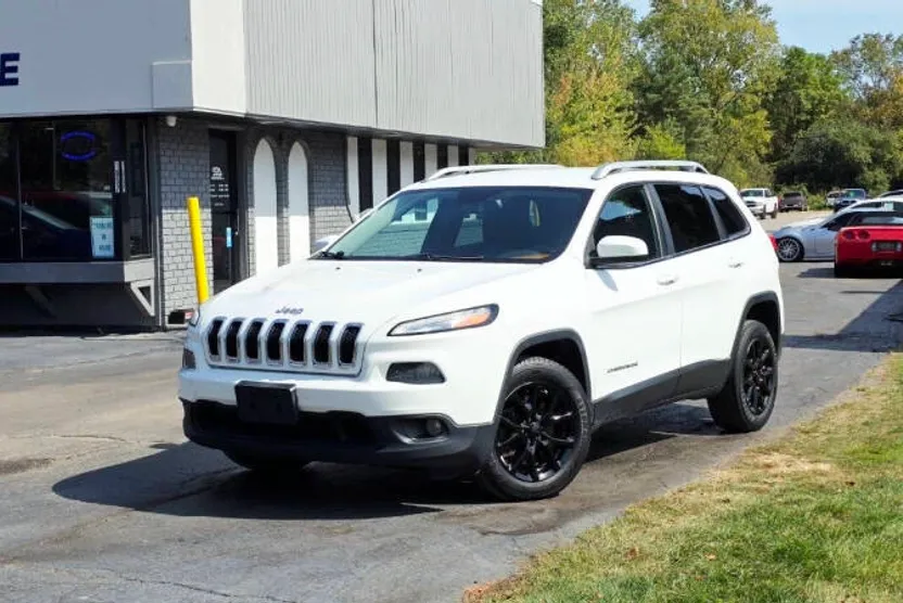2014 Jeep Cherokee Altitude photo 1