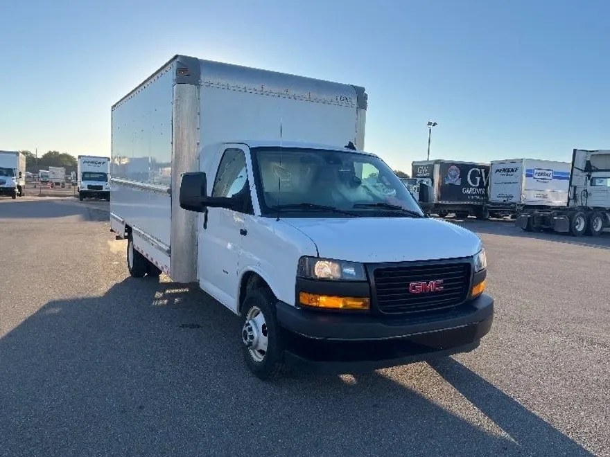 2021 Gmc Savana 3500 Cutaway photo 1