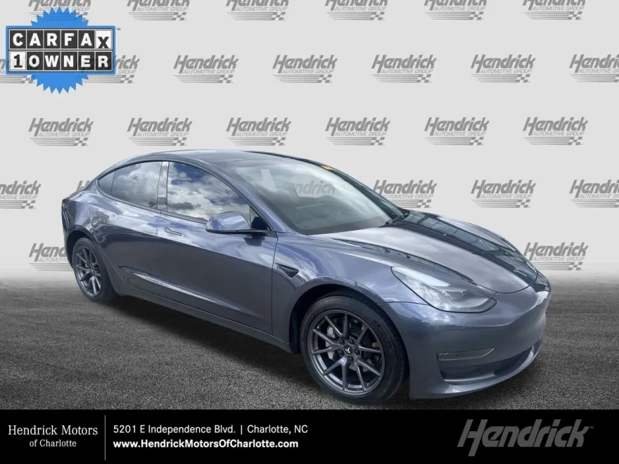2023 Tesla Model 3 photo 1
