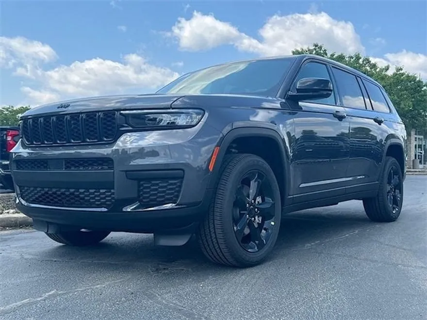 2025 Jeep Grand Cherokee Altitude X photo 1