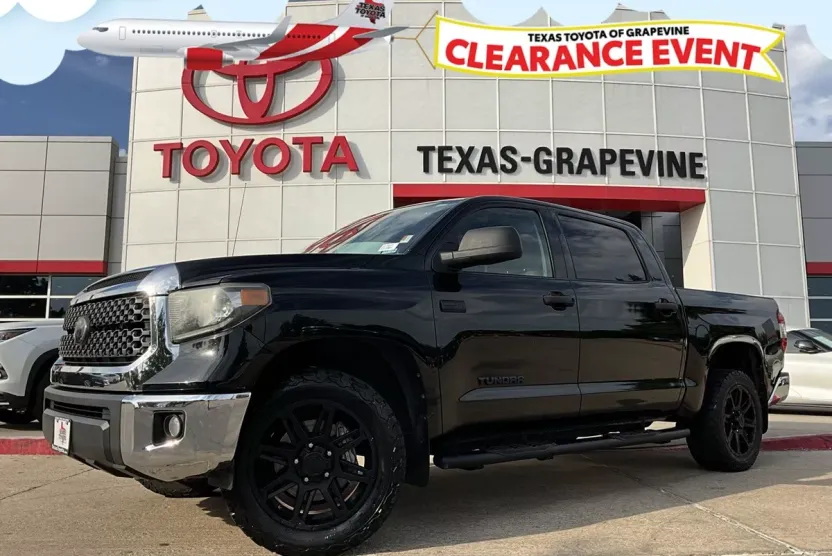 2018 Toyota Tundra SR5 photo 1