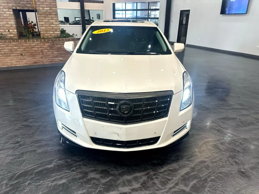 2013 Cadillac XTS Premium photo 1