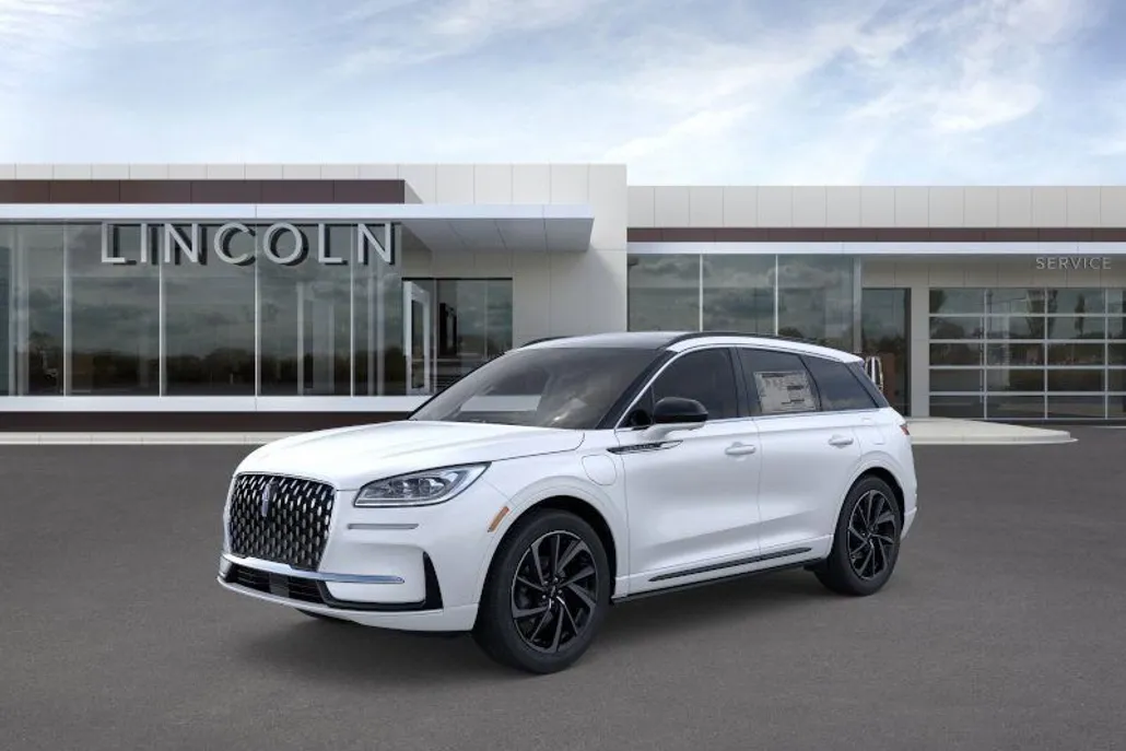 2025 Lincoln Corsair Grand Touring photo 1