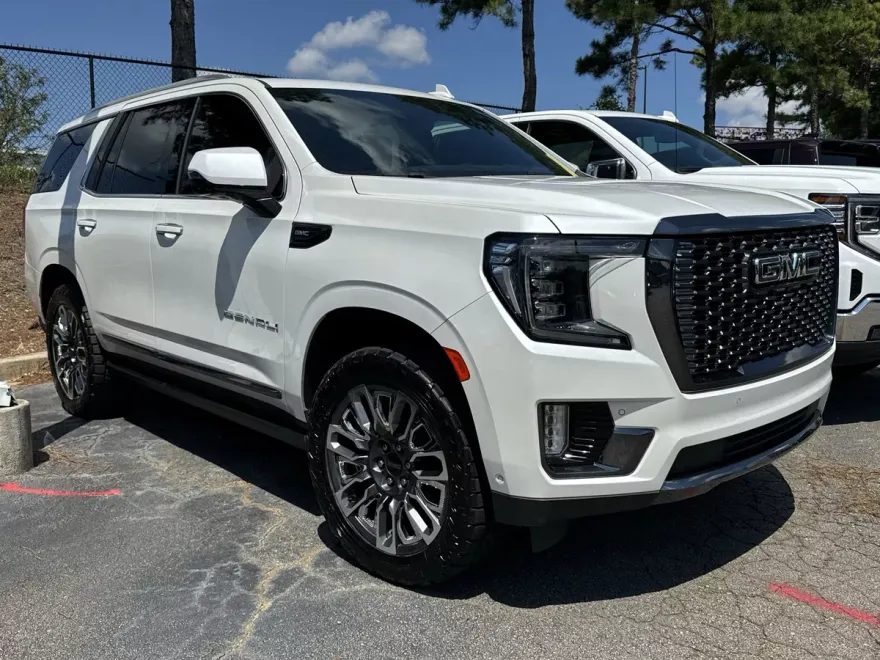 2023 Gmc Yukon Denali Ultimate photo 1
