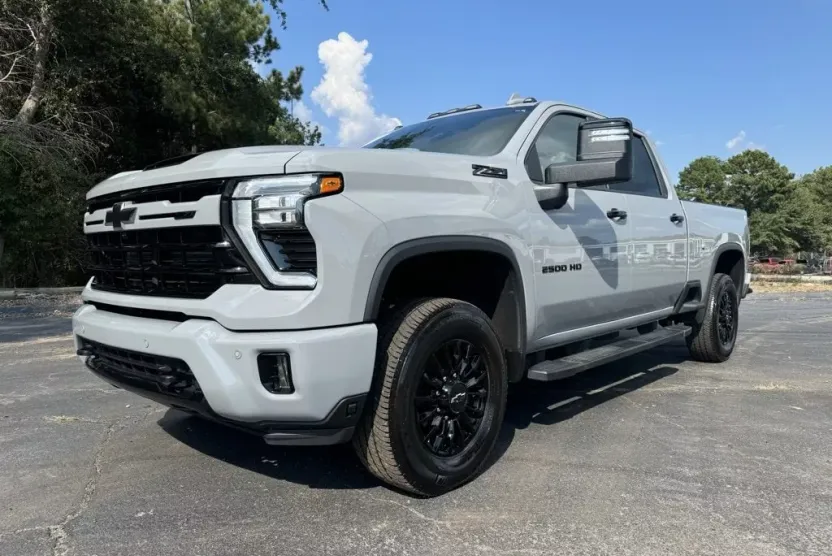 2024 Chevrolet Silverado 2500HD LTZ photo 1